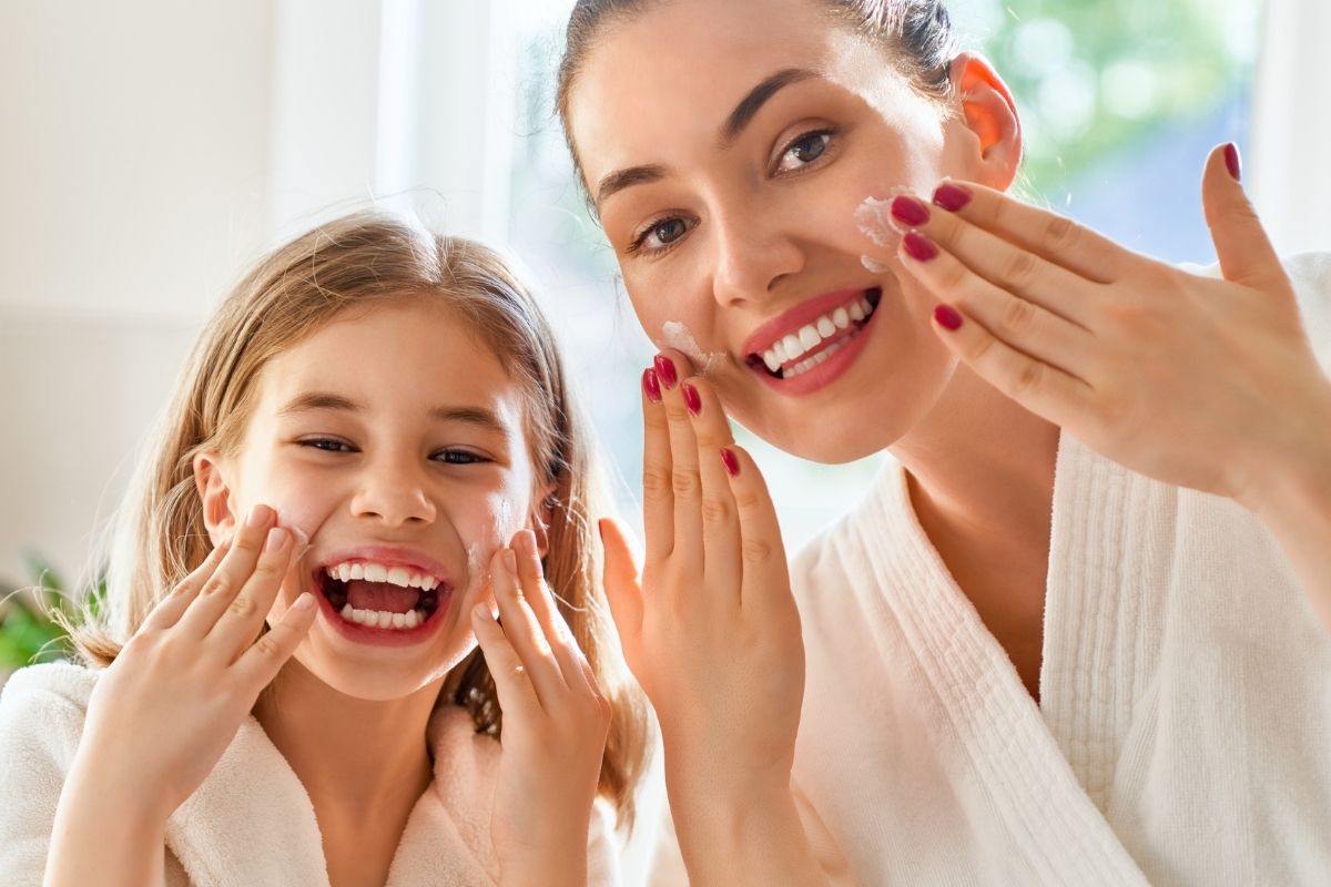 Una coccola consapevole la skincare perfetta per la mamma